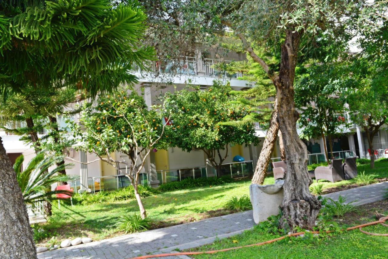 Clover Magic Nova Beach Hotel Side Exterior photo